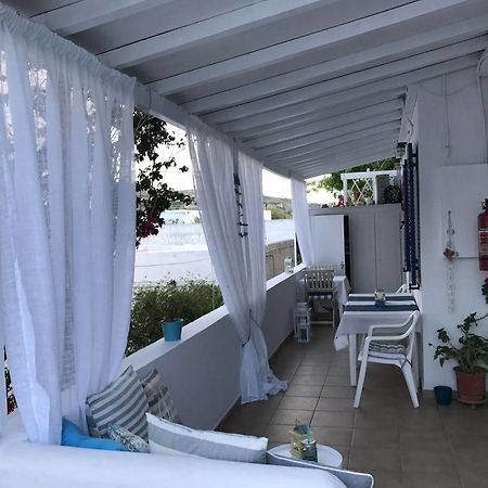 Morpheus Rooms Kini Exteriör bild