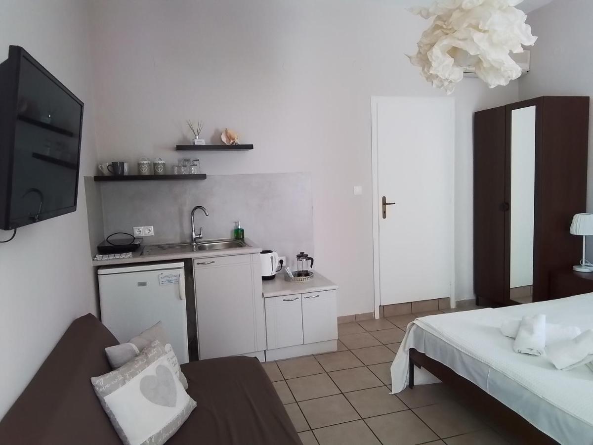 Morpheus Rooms Kini Exteriör bild