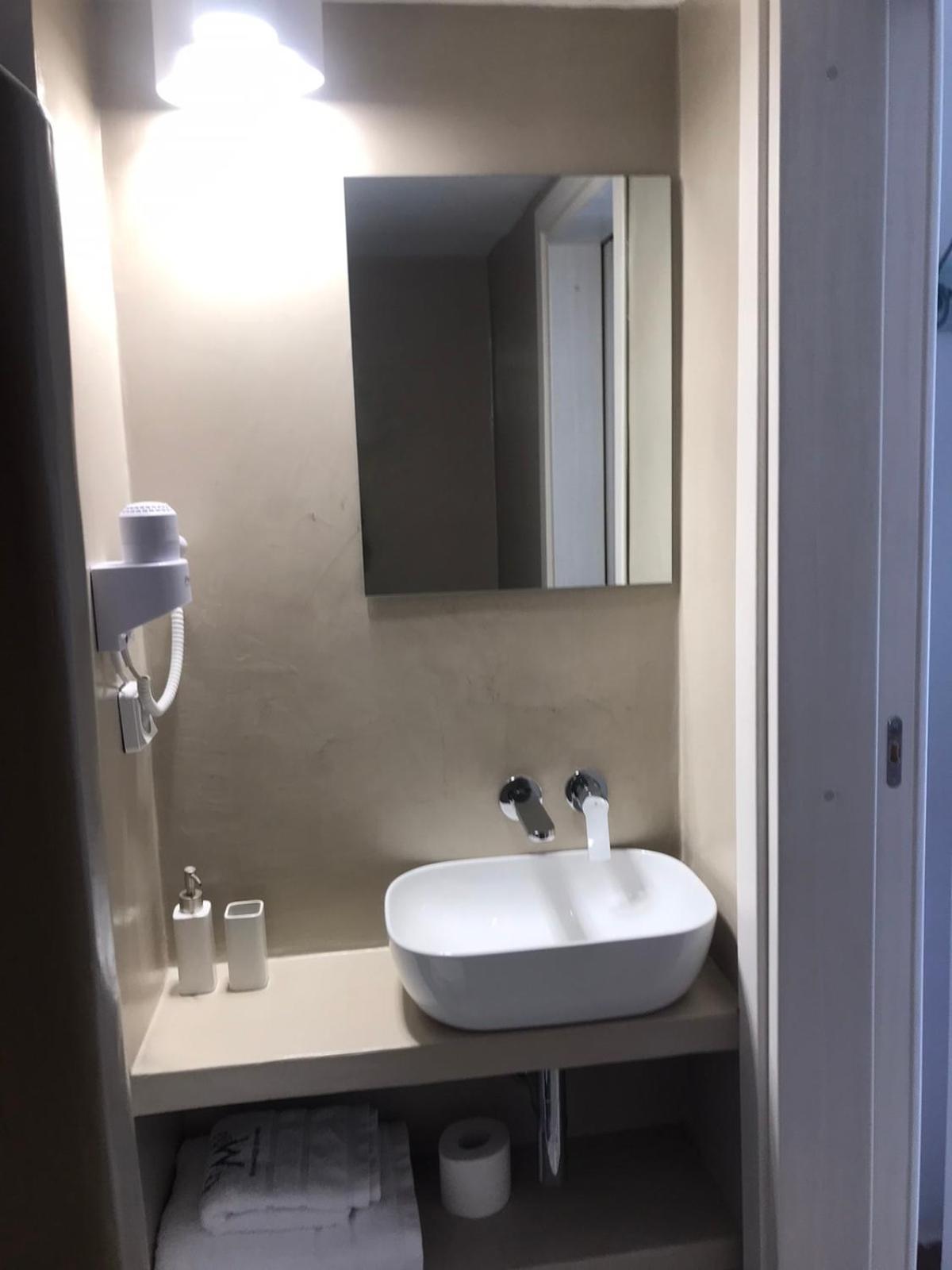Morpheus Rooms Kini Rum bild