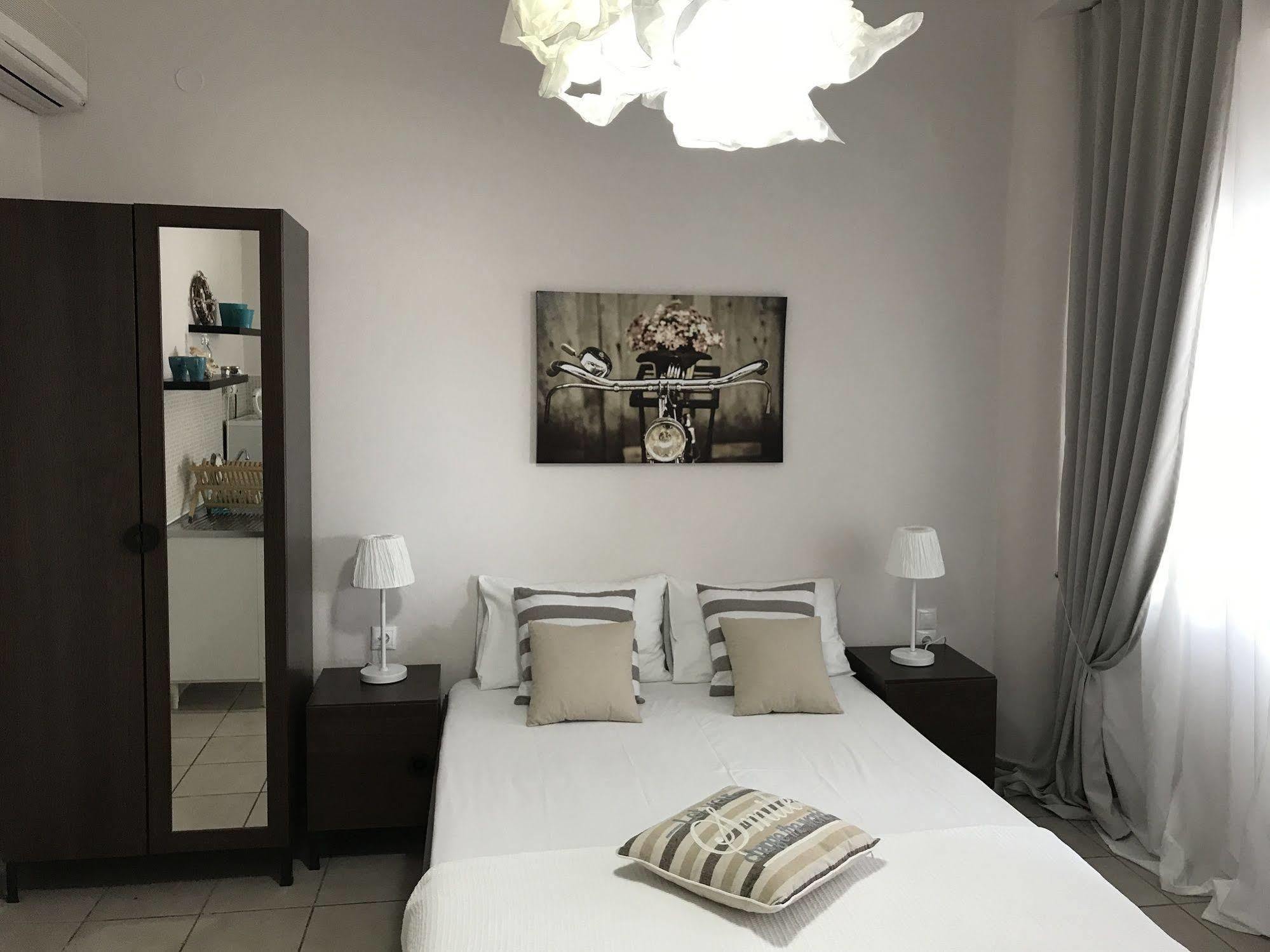 Morpheus Rooms Kini Exteriör bild